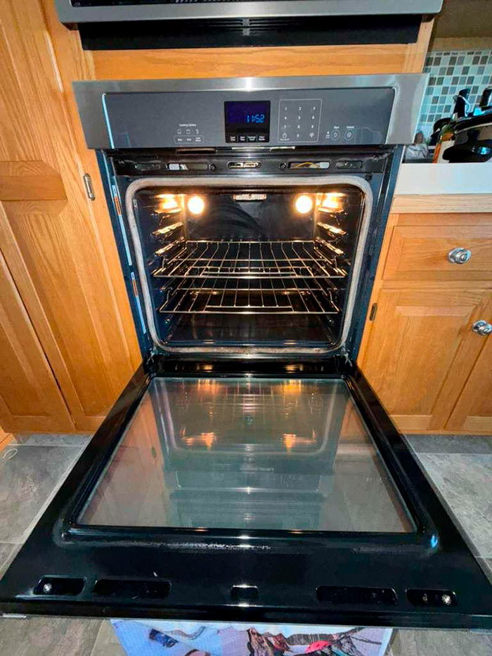 Professional cleaning near me in Plainfield NH bathroom cleaning